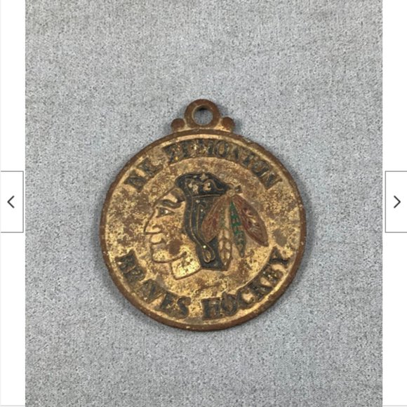 Vintage NE Edmonton Braves Hockey Medal - Picture 3 of 4